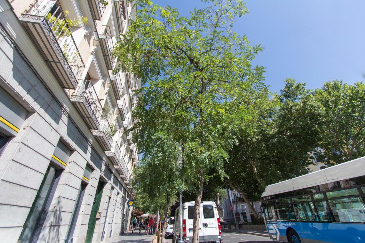 Homelike Plaza Mayor Madrid Exterior photo